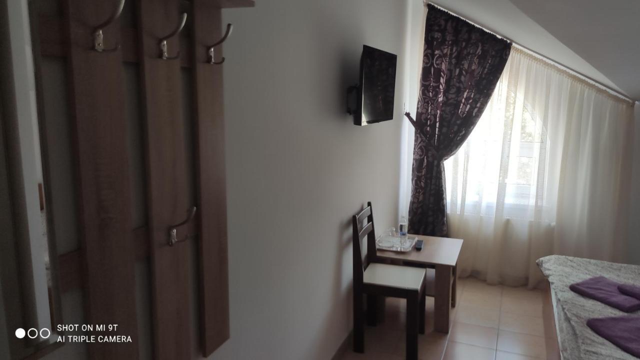 Inter Hotel Ternopil Kültér fotó