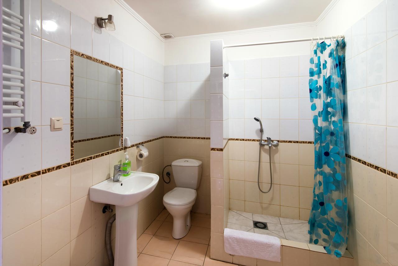 Inter Hotel Ternopil Kültér fotó