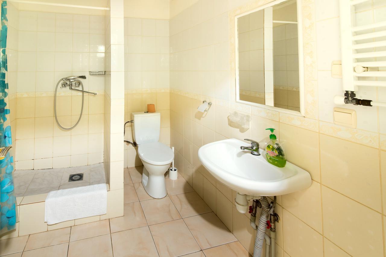 Inter Hotel Ternopil Kültér fotó